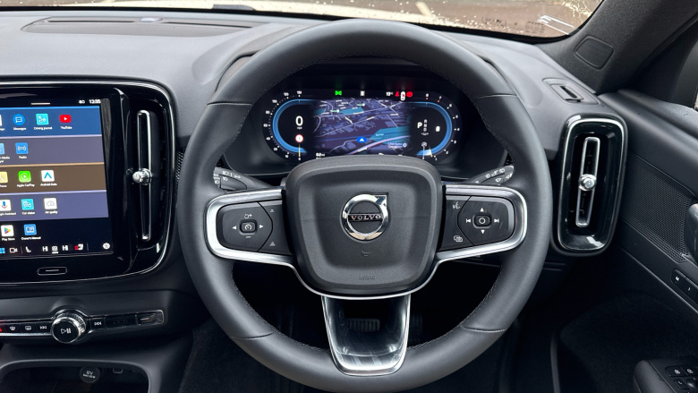 Volvo XC40 2.0 B3P Plus Dark 5dr Auto Petrol Estate